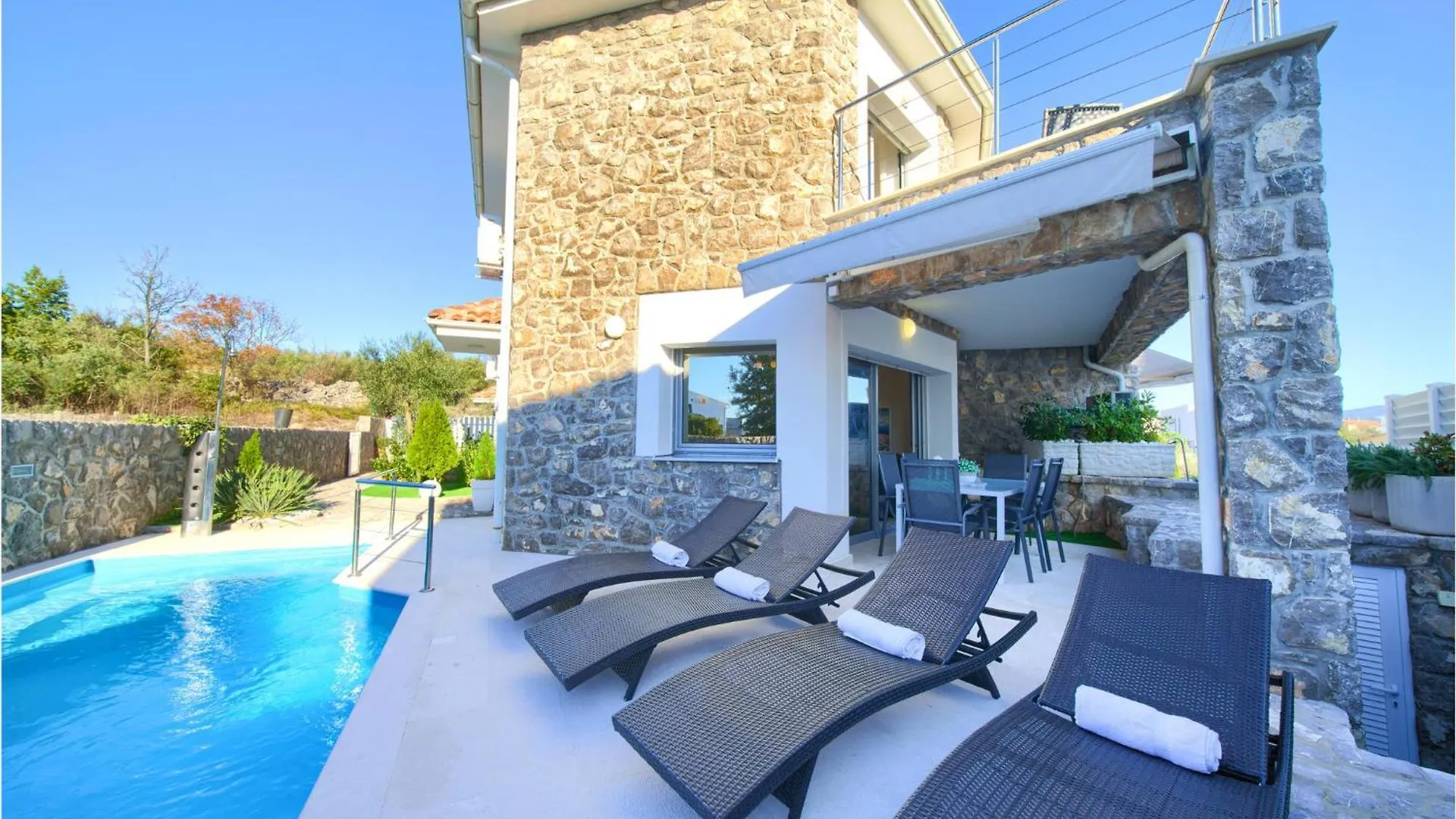 Case de vacanță Nice Home In Krk With Wifi Veglia Croaţia